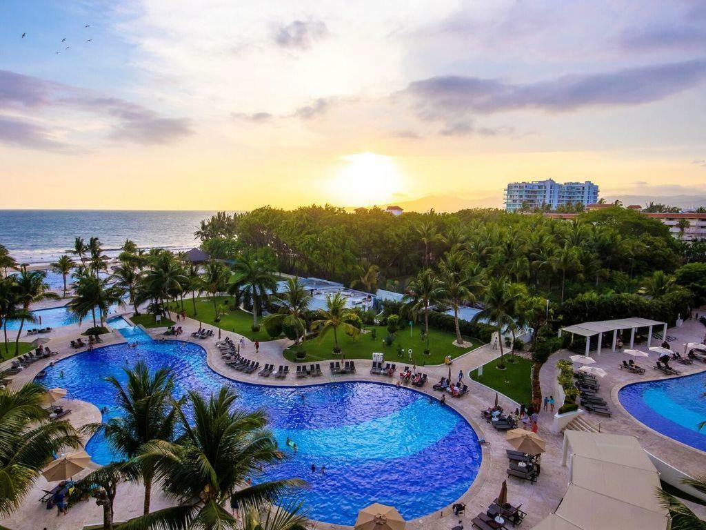 Breathtaking Villa Magna Beachfront Condo, 3 Bedrooms Sleeps 6 Nuevo Vallarta Eksteriør billede